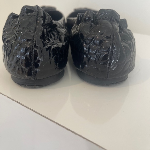 Tory Burch Reva Croc Embossed Ballet Flats - Picture 12 of 16